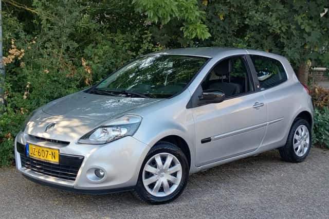 Renault Clio (2011) thumbnail 1