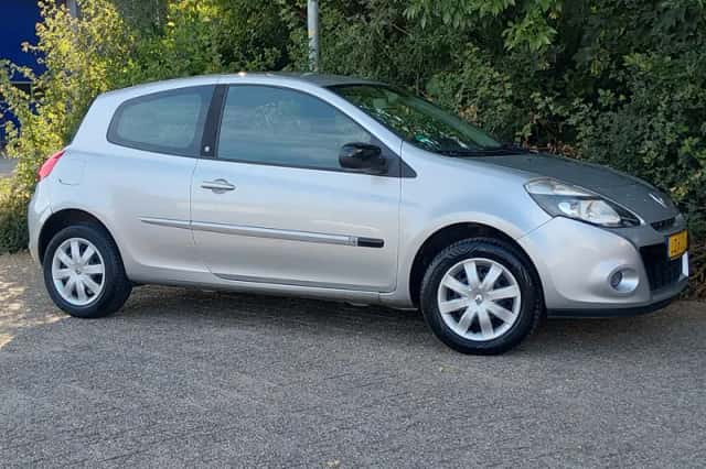 Renault Clio (2011) thumbnail 5