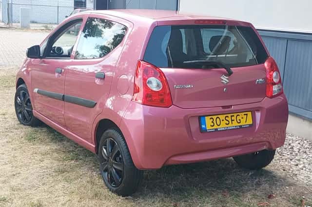 Suzuki Alto (2011) thumbnail 3