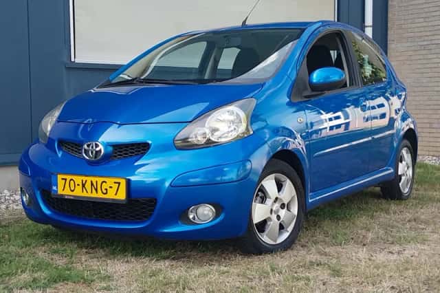 Toyota Aygo (2010) thumbnail 1