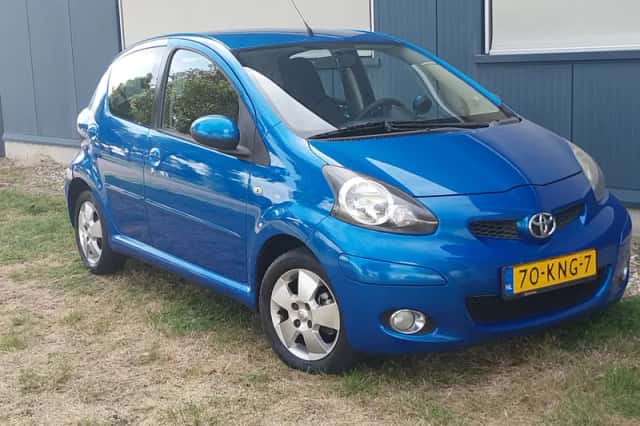 Toyota Aygo (2010) thumbnail 4