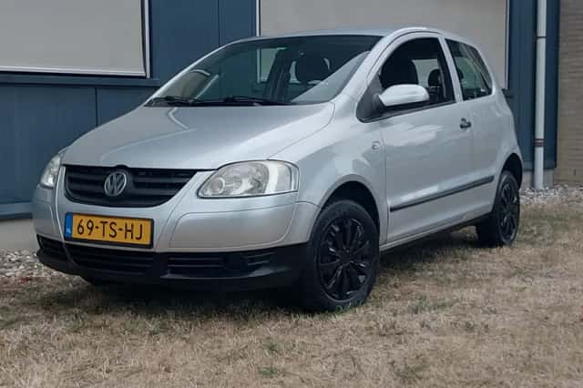 Volkswagen Fox (2007) thumbnail 1