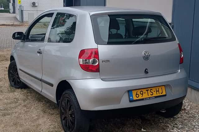 Volkswagen Fox (2007) thumbnail 3