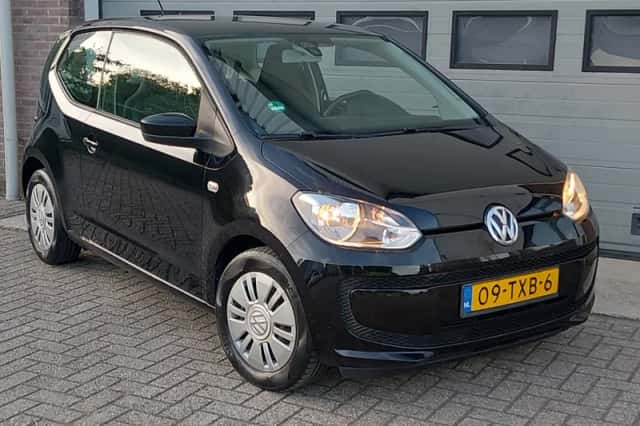 Volkswagen Up! (2012) thumbnail 4