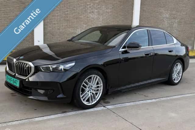 BMW i5 (2024) thumbnail 1