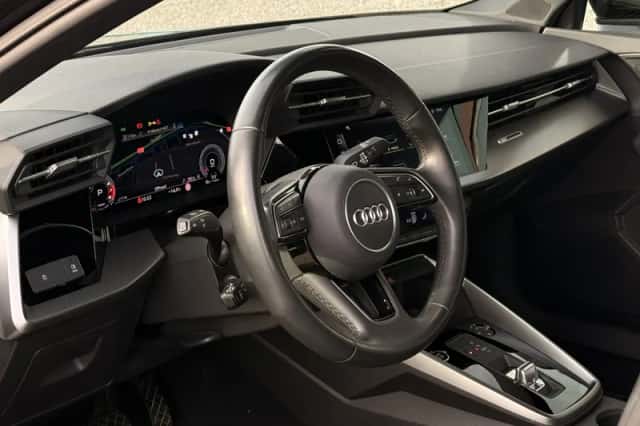 Audi A3 (2021) thumbnail 2