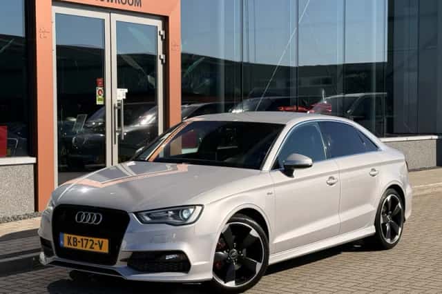 Audi A3 (2013) thumbnail 3