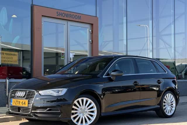 Audi A3 (2015) thumbnail 1
