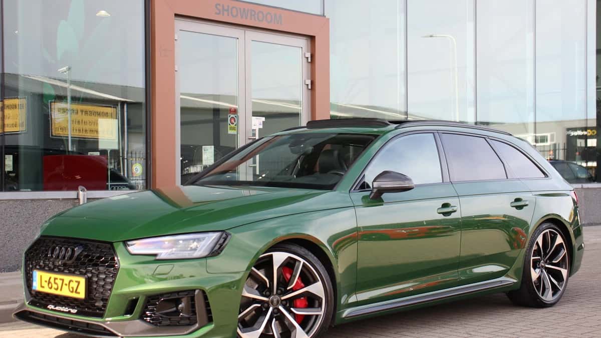 Audi A4 (2019) — foto 1