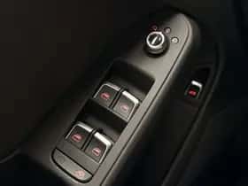 Audi A4 (2015) thumbnail 35