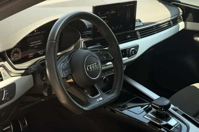 Audi A4 (2022) thumbnail 2