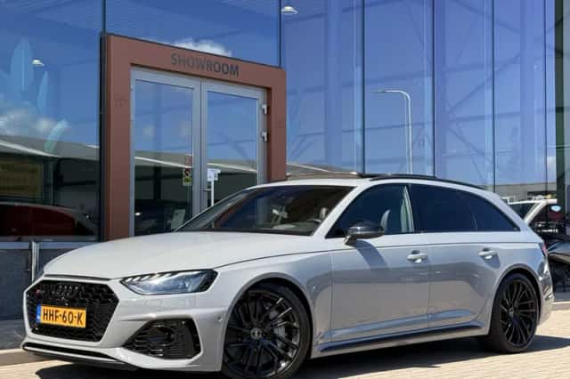 Audi A4 (2021) thumbnail 1