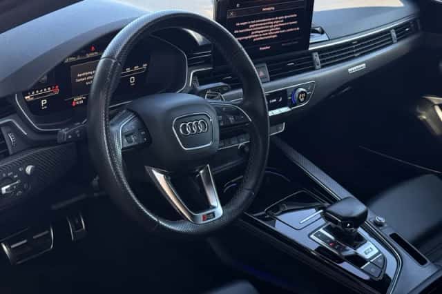 Audi A4 (2021) thumbnail 2