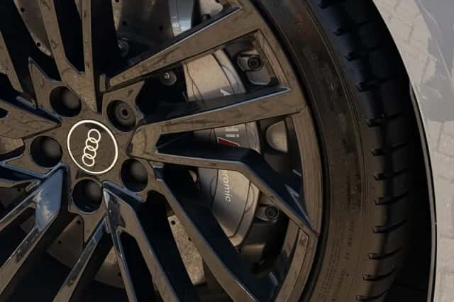 Audi A4 (2021) thumbnail 4