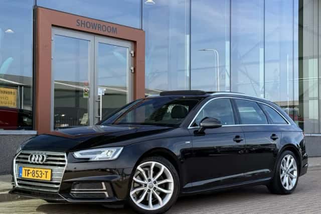 Audi A4 (2018) thumbnail 1