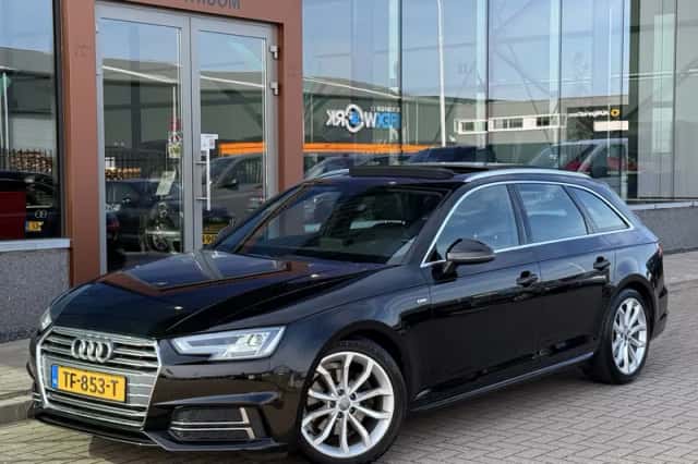 Audi A4 (2018) thumbnail 2