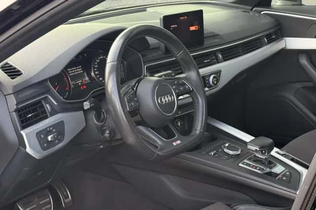 Audi A4 (2018) thumbnail 4