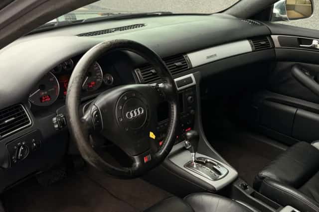 Audi A6 (2000) thumbnail 2