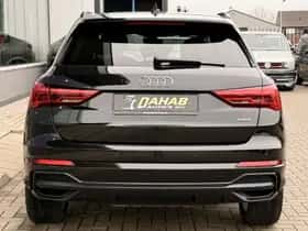 Audi Q3 (2019) thumbnail 11