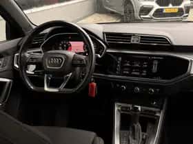 Audi Q3 (2019) thumbnail 20