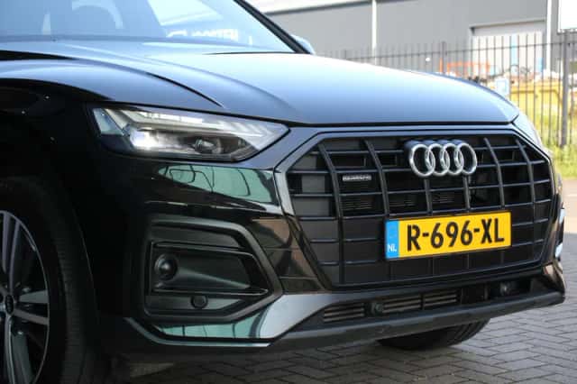 Audi Q5 (2022) thumbnail 4