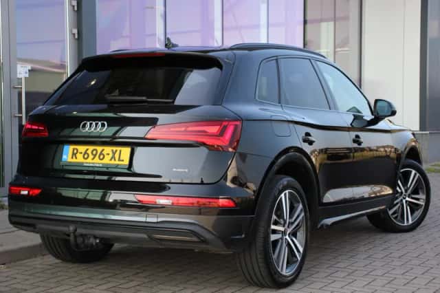 Audi Q5 (2022) thumbnail 5