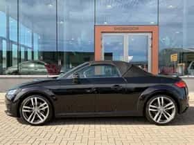 Audi TT (2015) thumbnail 9