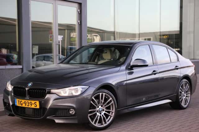 BMW 3-Serie (2018) thumbnail 1