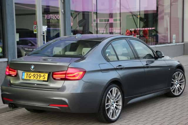BMW 3-Serie (2018) thumbnail 4