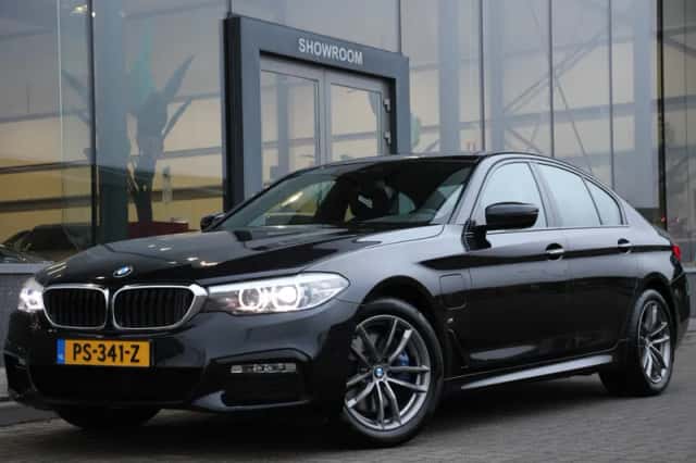 BMW 5-Serie (2017) thumbnail 1