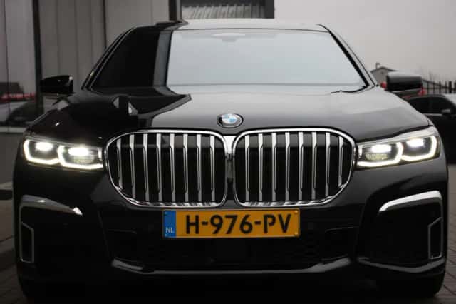 BMW 7-Serie (2020) thumbnail 5