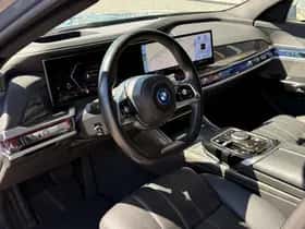 BMW 7-Serie (2023) thumbnail 11
