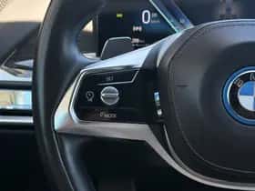 BMW 7-Serie (2023) thumbnail 60