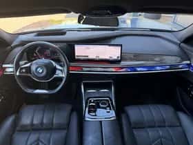 BMW 7-Serie (2023) thumbnail 75