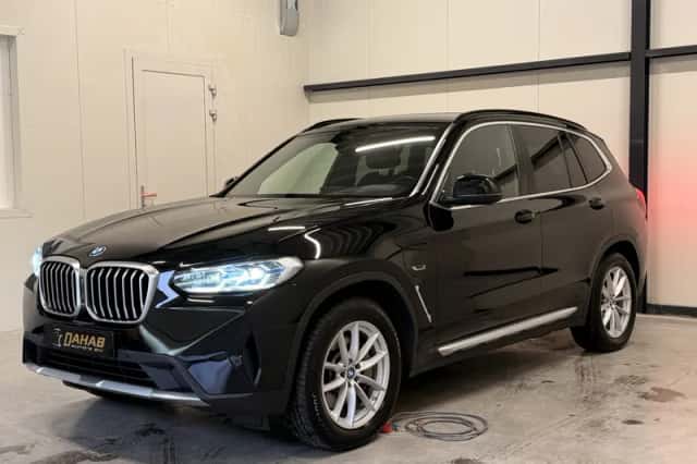 BMW X3 (2022) thumbnail 6