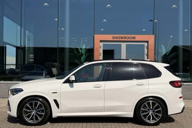 BMW X5 (2022) thumbnail 5