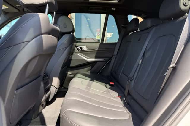 BMW X5 (2022) thumbnail 6