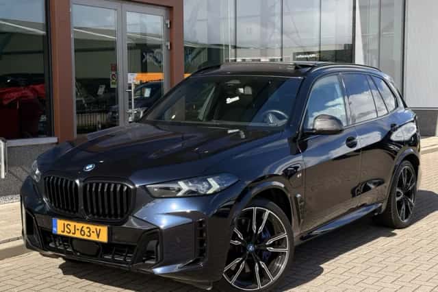 BMW X5 (2023) thumbnail 3