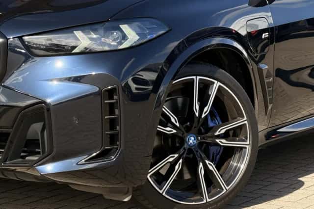 BMW X5 (2023) thumbnail 4