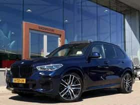 BMW X5 (2021)
