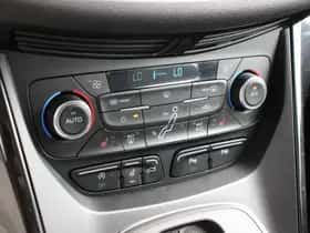 Ford C-Max (2015) thumbnail 19