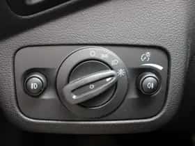 Ford C-Max (2015) thumbnail 20