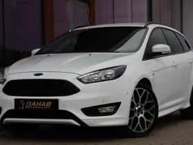 Ford Focus (2018) thumbnail 2