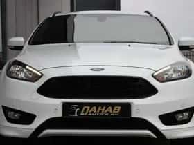 Ford Focus (2018) thumbnail 3