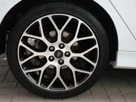 Ford Focus (2018) thumbnail 5