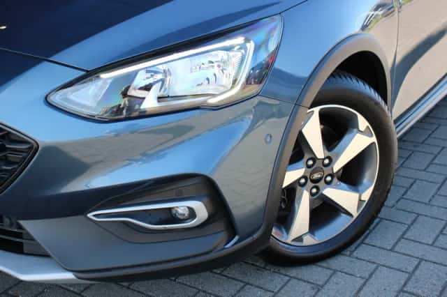 Ford Focus (2019) thumbnail 4