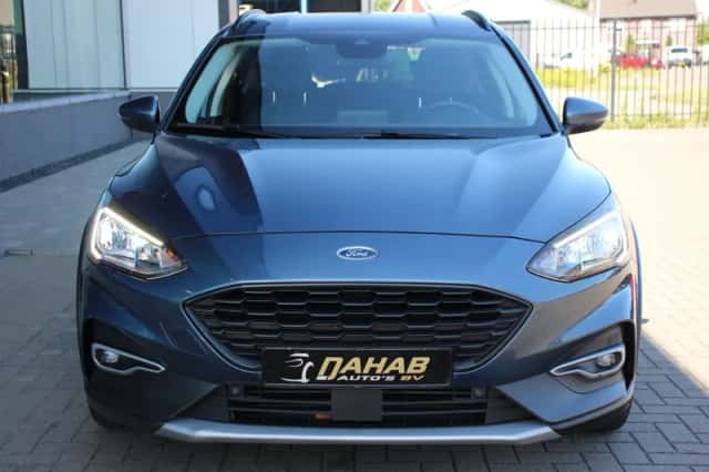 Ford Focus (2019) thumbnail 5
