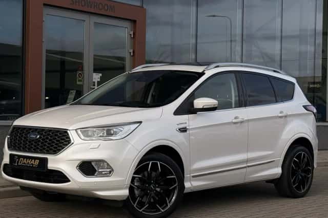 Ford Kuga (2018) thumbnail 1