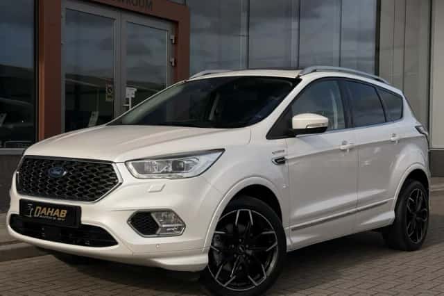 Ford Kuga (2018) thumbnail 3