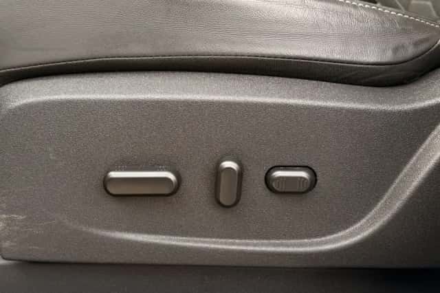 Ford Kuga (2018) thumbnail 5